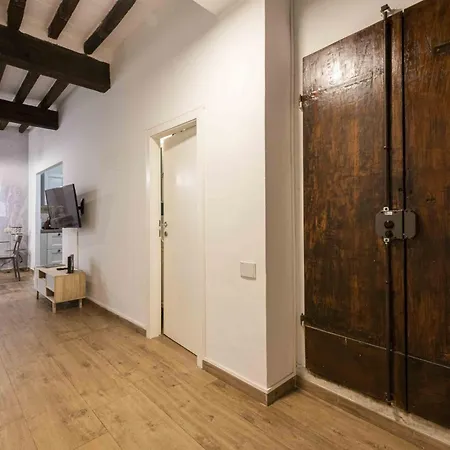 Laurel By Mmega Daire Floransa