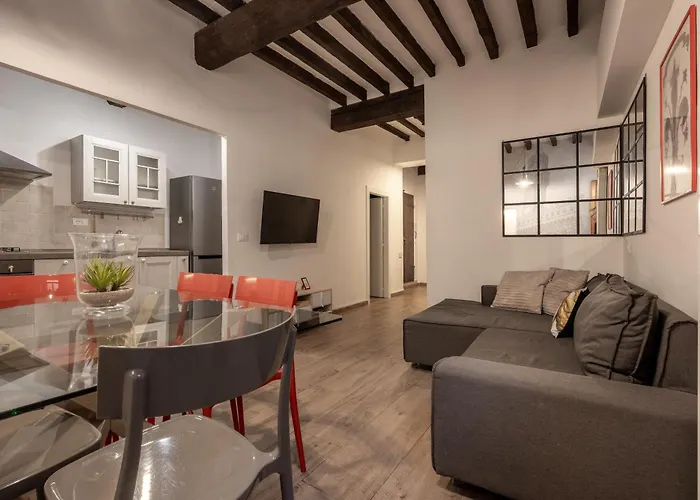 Laurel By Mmega Apartment